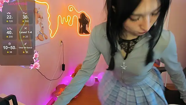 AliceeinWonderlanddd's Live XXX Chat