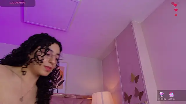 Онлайн чат XXX DemiJones_