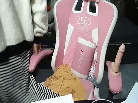 Ori-Yannie Chat XXX live