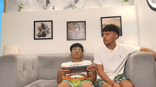 COUPLES_BOYS Webcam-Show