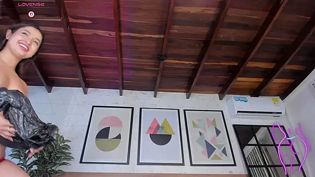 Онлайн чат XXX MiaKay1