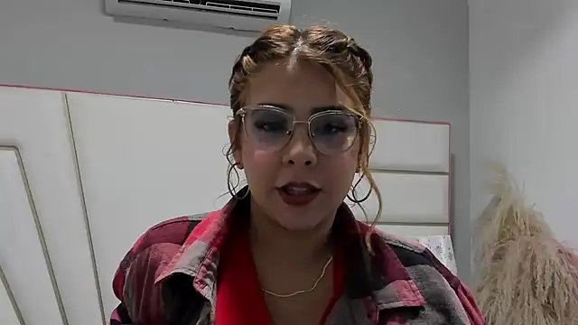 Živý XXX chat Zara_Vidal