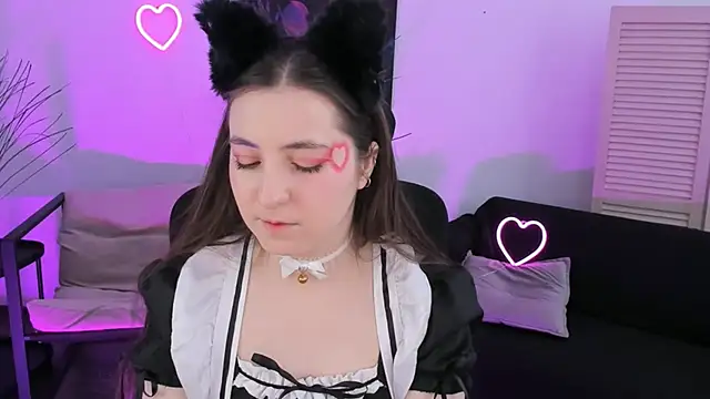 VirtuallVoyant live XXX chat