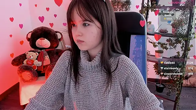 Chat +18 de Elainebeness ao vivo