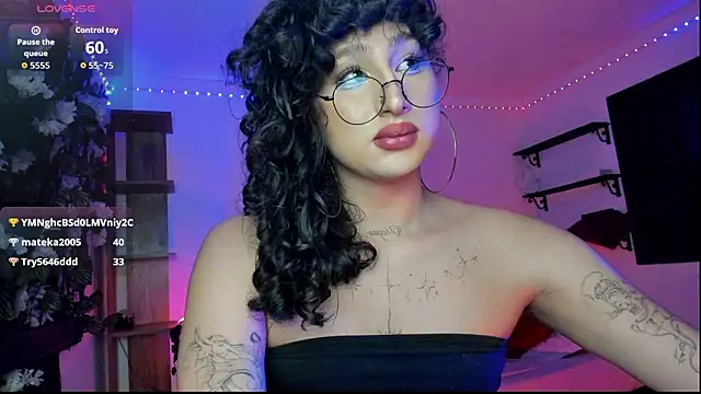 Heka_Prudence élő XXX-chatje