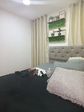 sasi_luna Chat XXX live