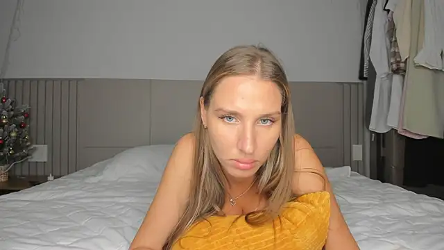 XXX chat uživo modela SofiClimbing