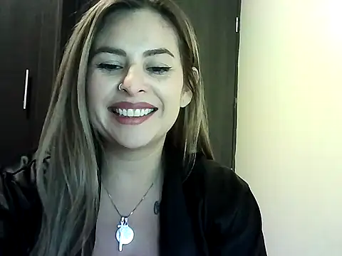 แชท XXX สดของ Valery__Rouse_