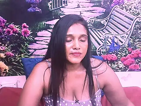 Chat XXX en directo de IndianSexyLady20