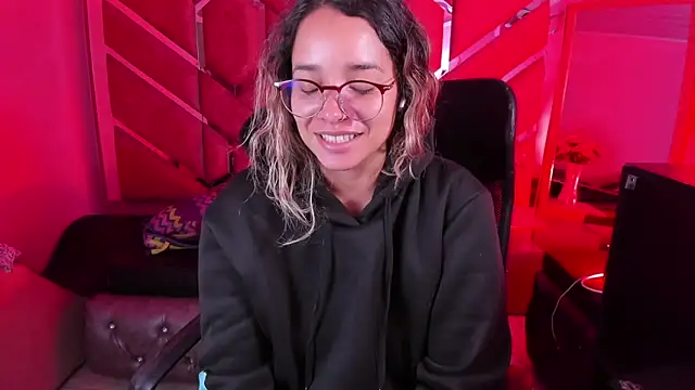 XXX chat uživo modela Olivia_Fox69