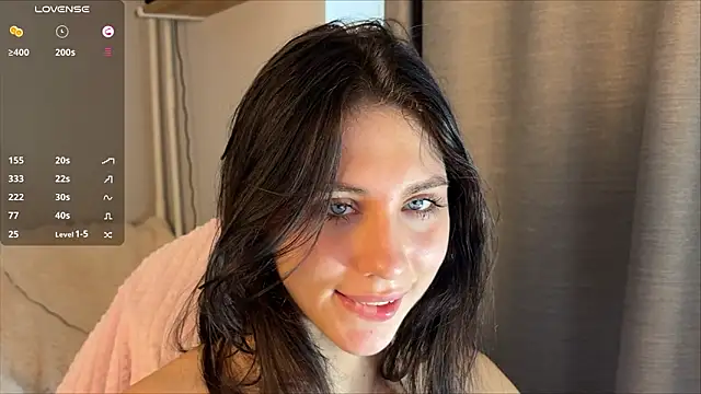 XXX chat uživo modela lunawho