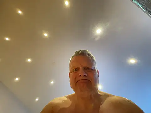 XXX chat uživo modela The_Oldbull