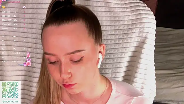 HollisBeckett: вебкам-шоу