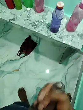 Chat XXX ao vivo de RAYI_Queen_4