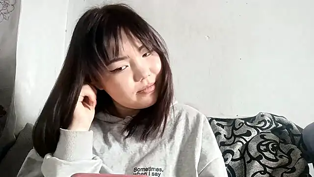XXX chat uživo modela MollyAsian