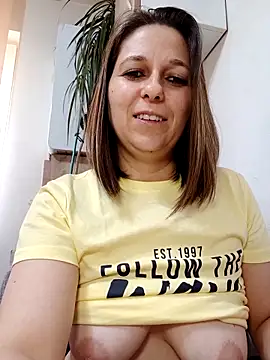 AdaJoy Live XXX-Chat