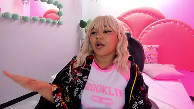 Chat XXX en directo de cherry_chel