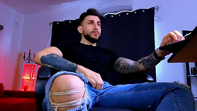 MightyAaron66 라이브 XXX 채팅