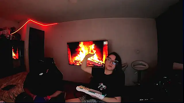 ErosAndAfrodita webcam show