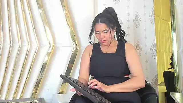 Chat +18 de Barbbara_sweett ao vivo