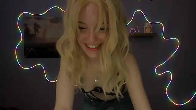 Онлайн чат XXX mia_starrr_