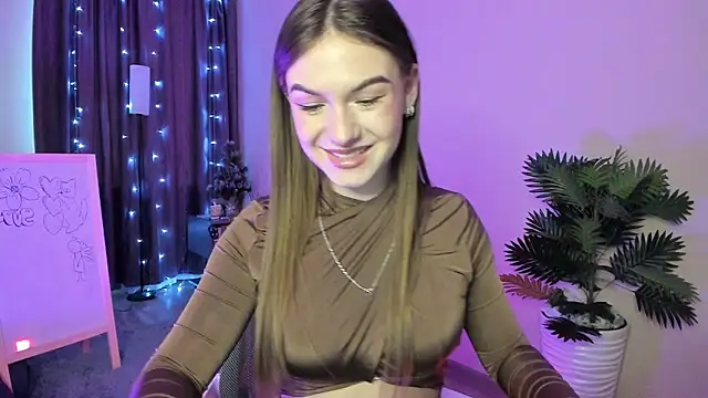 luna_lust_212 Adlı Modelin Canlı XXX Sohbeti