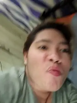 kinkynastymum74 Adlı Modelin Canlı XXX Sohbeti