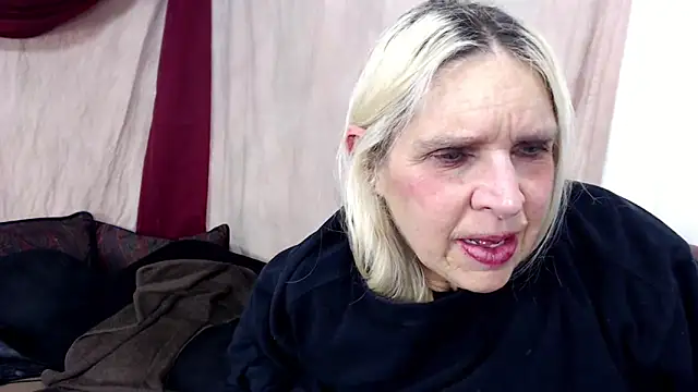 Jean_Saint_Sin: απευθείας συνομιλία ΧΧΧ