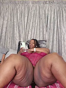 ThickianaRider – Naživo XXX chat