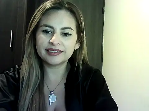 Valery__Rouse_ élő XXX-chatje