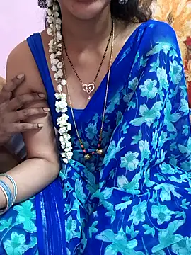 Rosely-rosely élő XXX-chatje