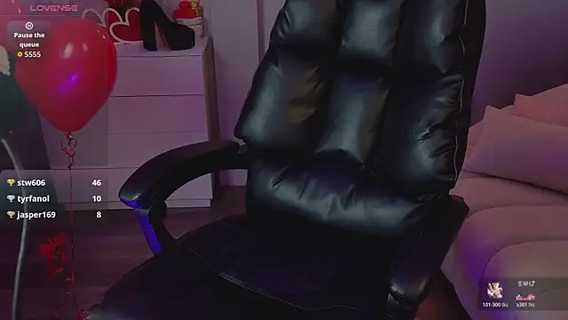 R_I_N_A লাইভ XXX চ্যাট