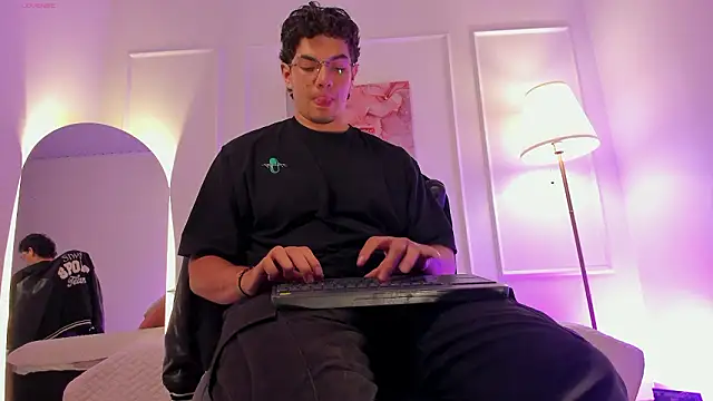 Axel_Creed's Webcam Show