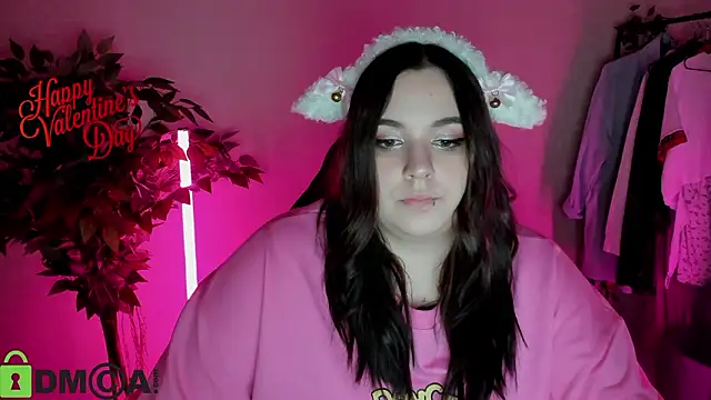 Mia_R0ss élő XXX-chatje