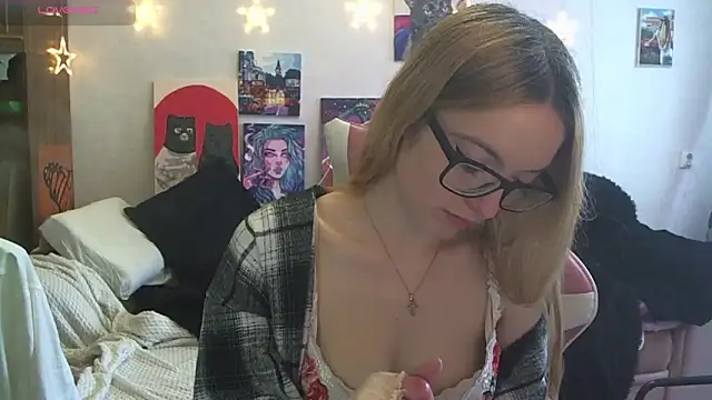 SecretSophia élő XXX-chatje