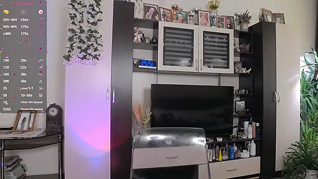 SheilaRyan Show in webcam