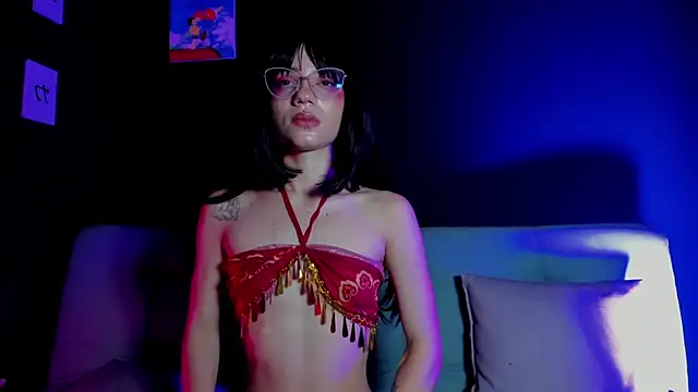 KittyMadiのライブXXXチャット