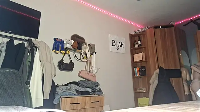 ChongTreece 即時 XXX 聊天