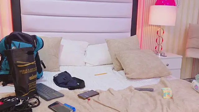 CristalAndDeimon Adlı Modelin Web Kamerası Şovu