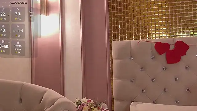 Chatroom XXX en direct de LanaSparks