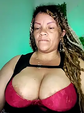 Eva_Luxei élő XXX-chatje