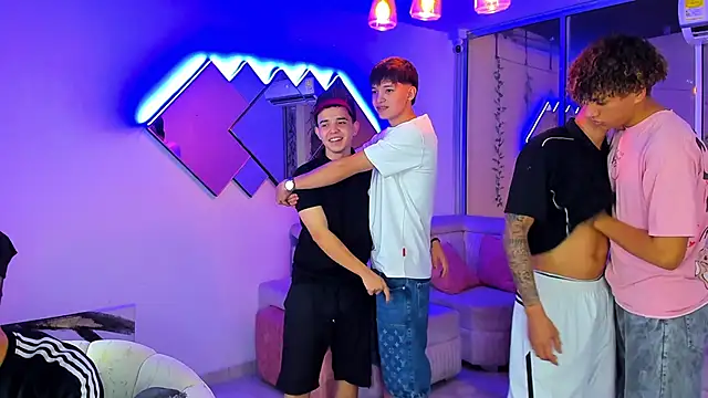 โชว์เว็บแคมของ Houseofwarrios