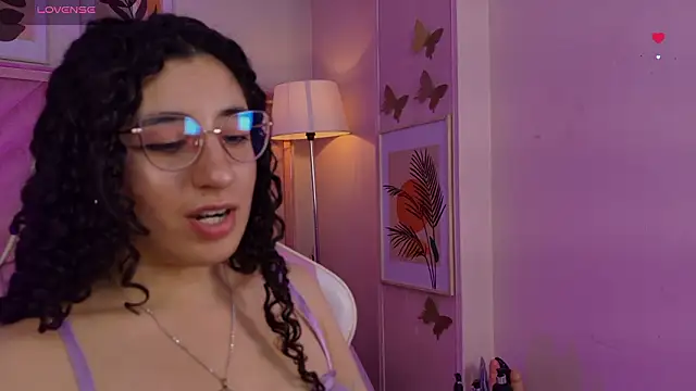 XXX chat uživo modela DemiJones_