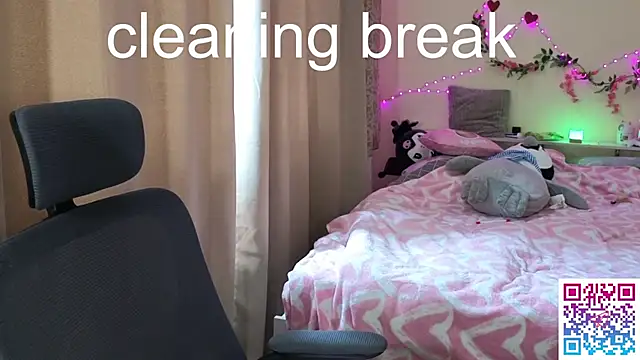 boozekirs_ Adlı Modelin Canlı XXX Sohbeti