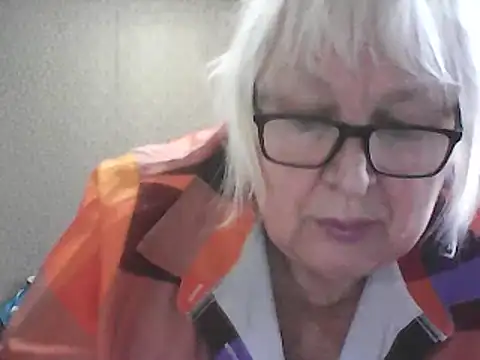 Alexia64231's Webcam Show