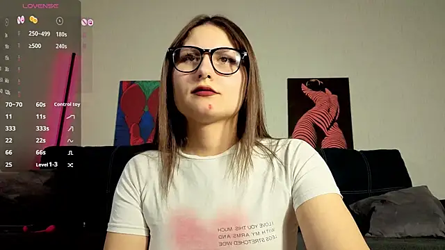 TrixiBell élő XXX-chatje