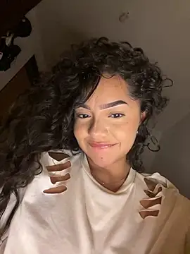 EvieAdamsss 现场XXX聊天