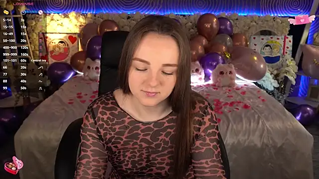 Вебкам-шоу FoxyShy