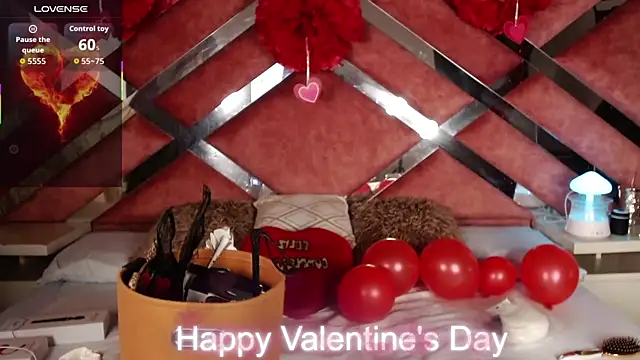 Chat +18 de Lily_Queen30 ao vivo