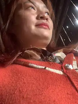 Lara-11: онлайн-секс-чат